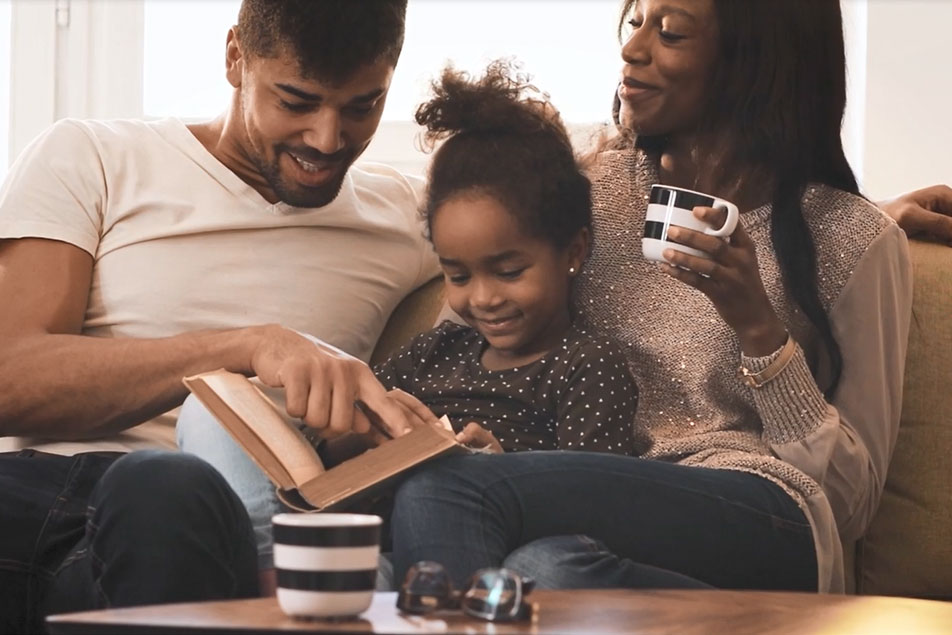 Early Reading for Pleasure Linked to Improved Cognitive Performance and Mental Health in Adolescence